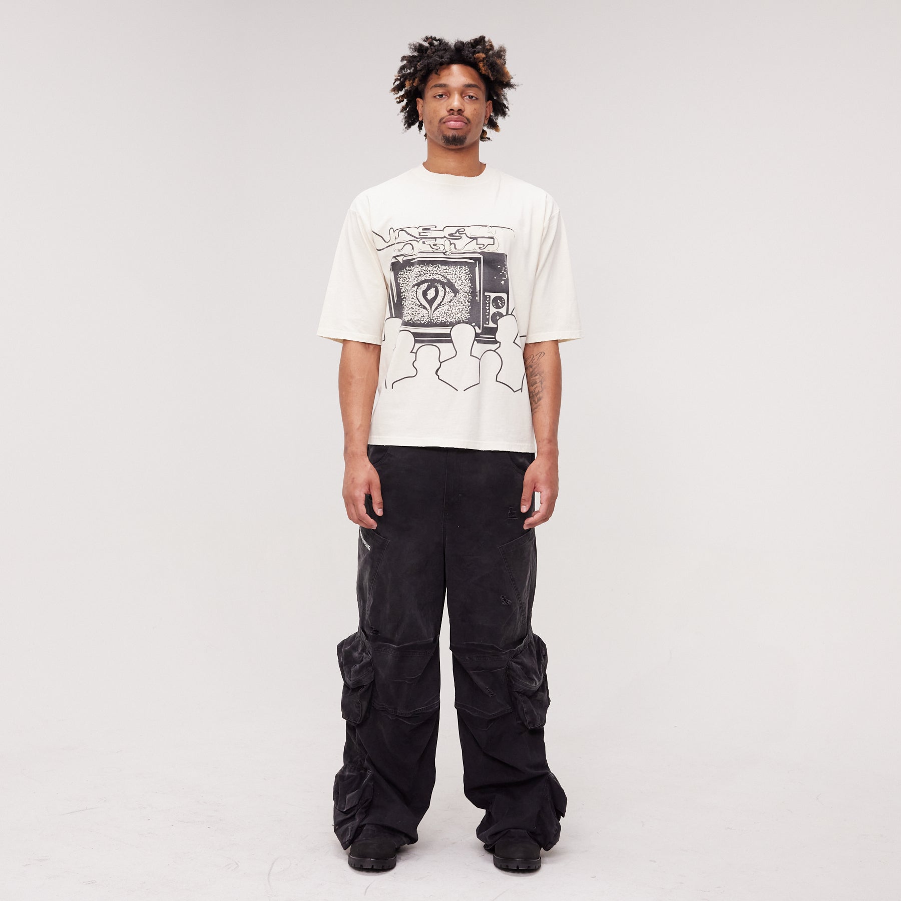 WATCHERS DISTRESSED TEE