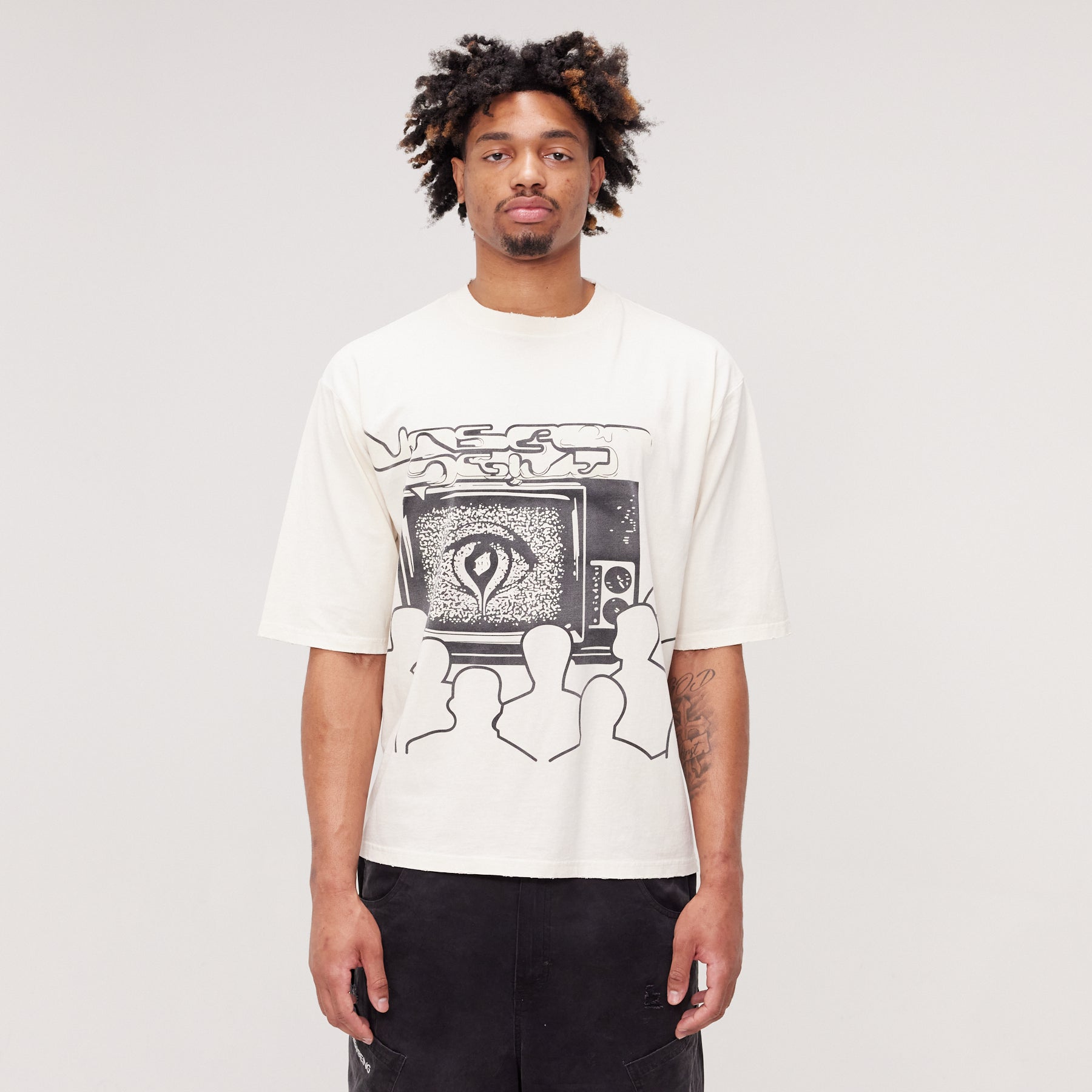 WATCHERS DISTRESSED TEE