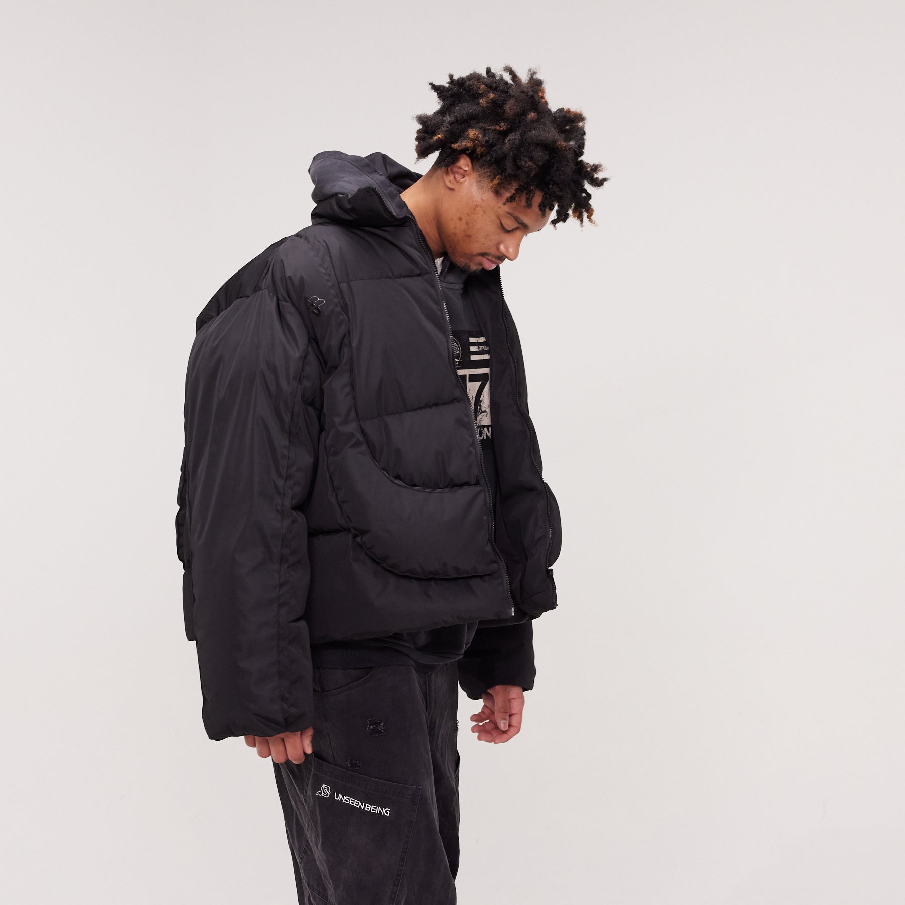 BLACK ACIAN PUFFER